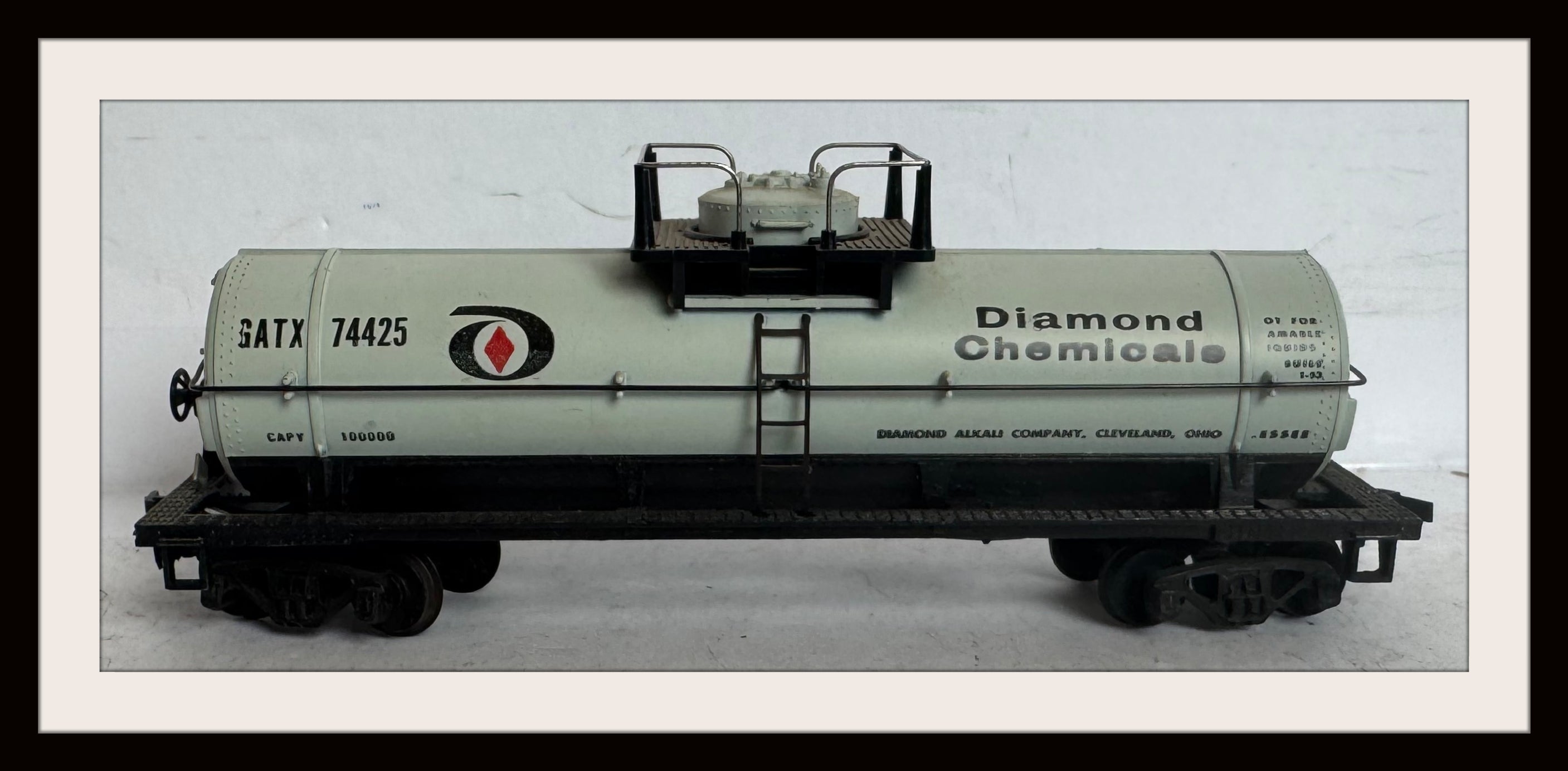 Diamond Chemicals Single Dome. # GATX 74425