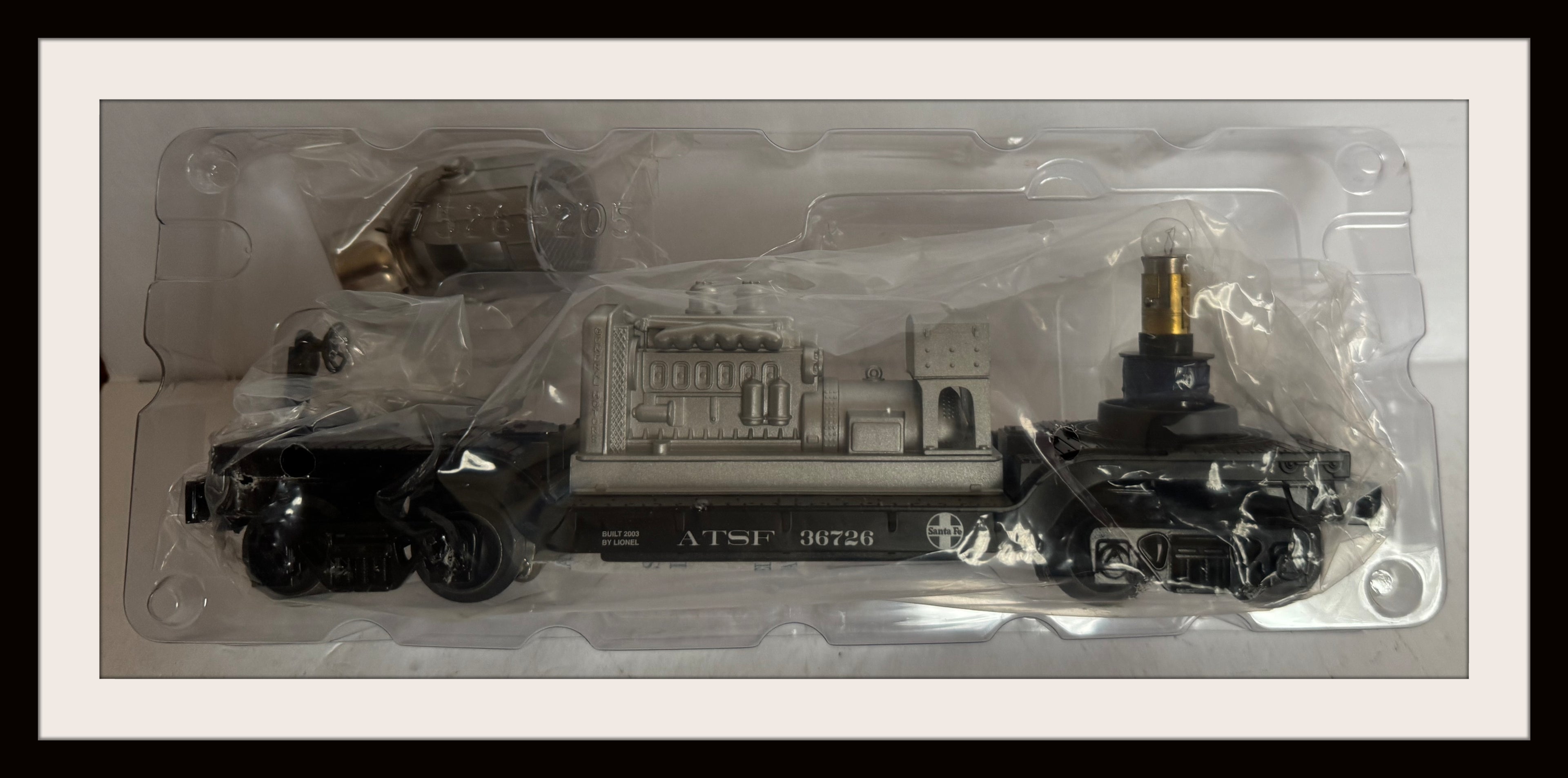 Lionel ATSF Transformer and Search Light Car # 36726