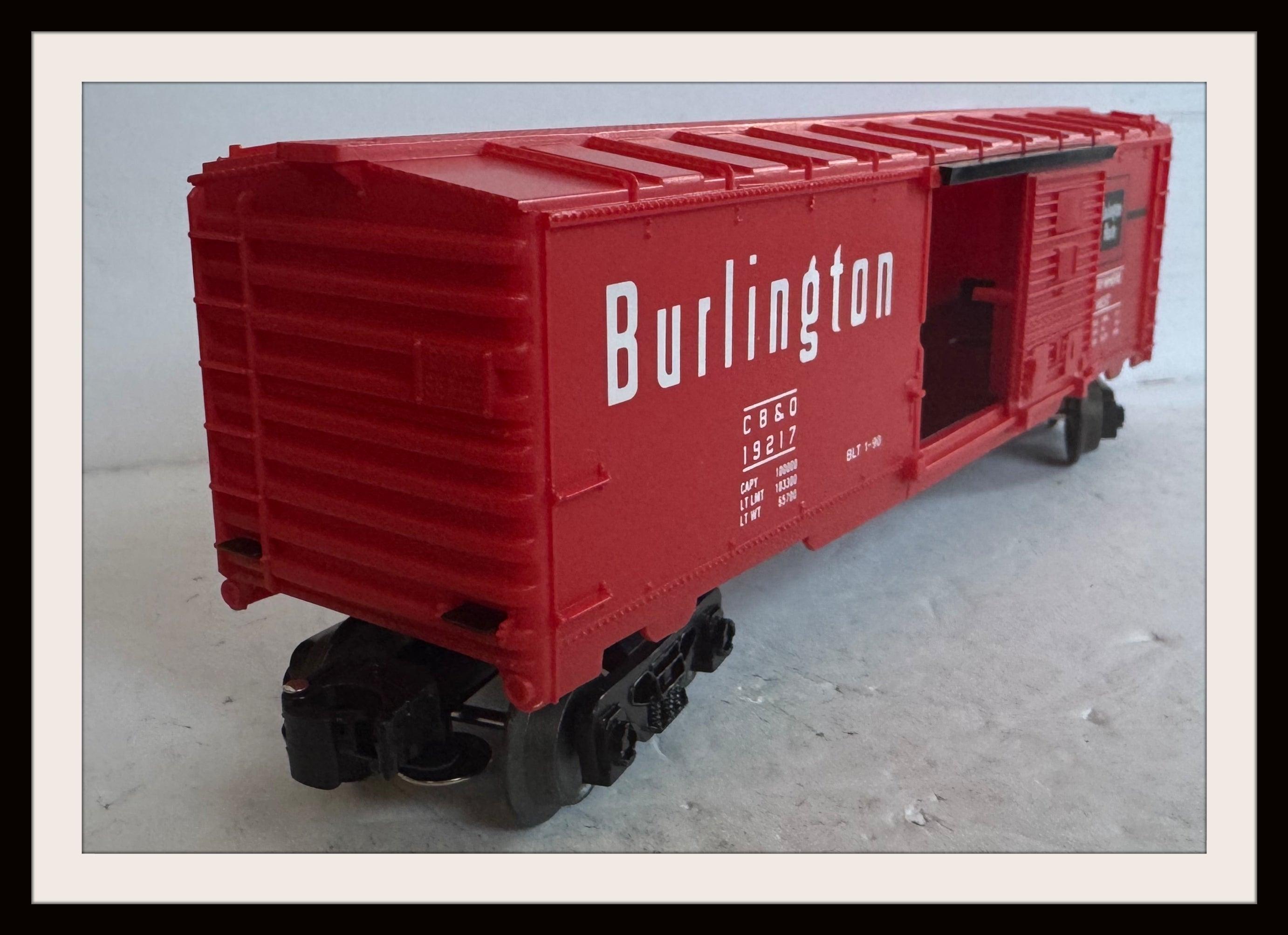 Lionel Burlington Route Box Car # 19217