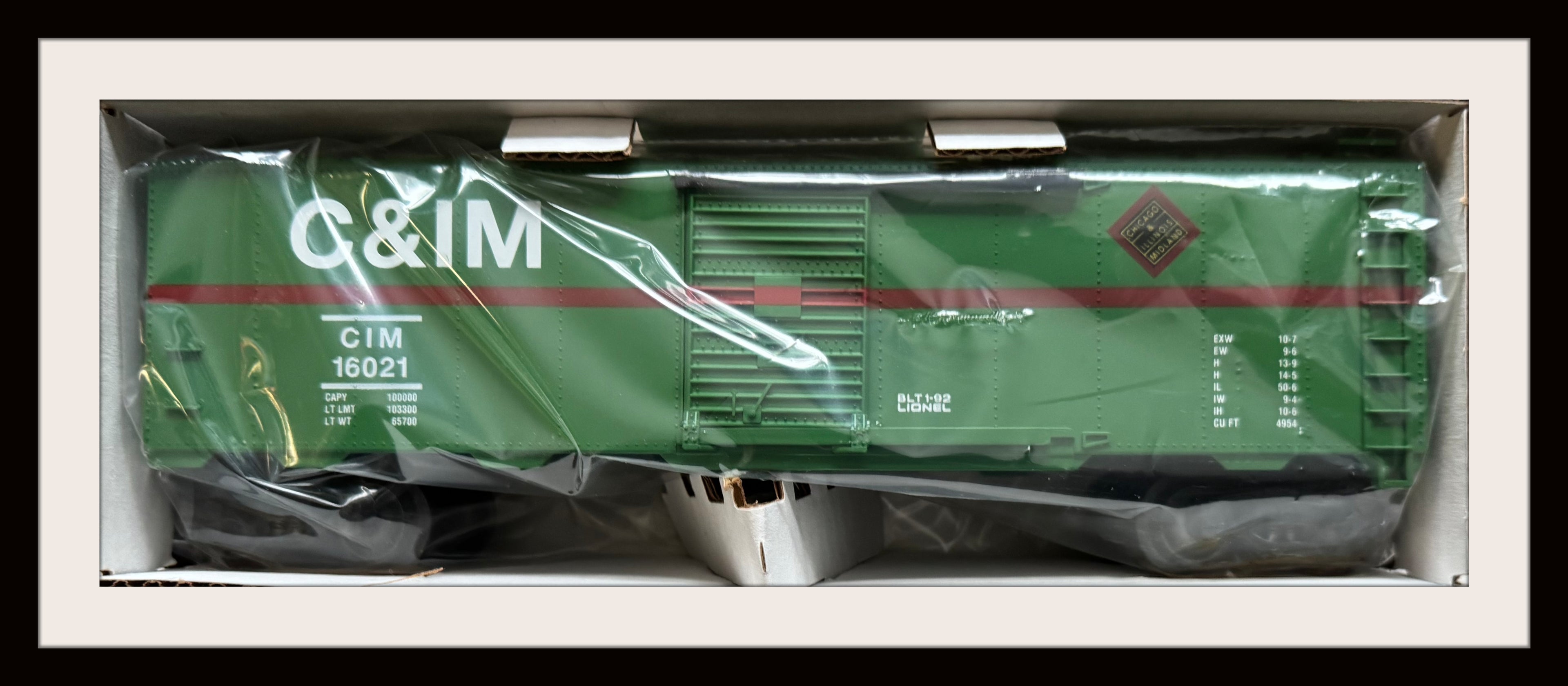 Lionel Chicago & Illinois Midland Box Car Set with Caboose
