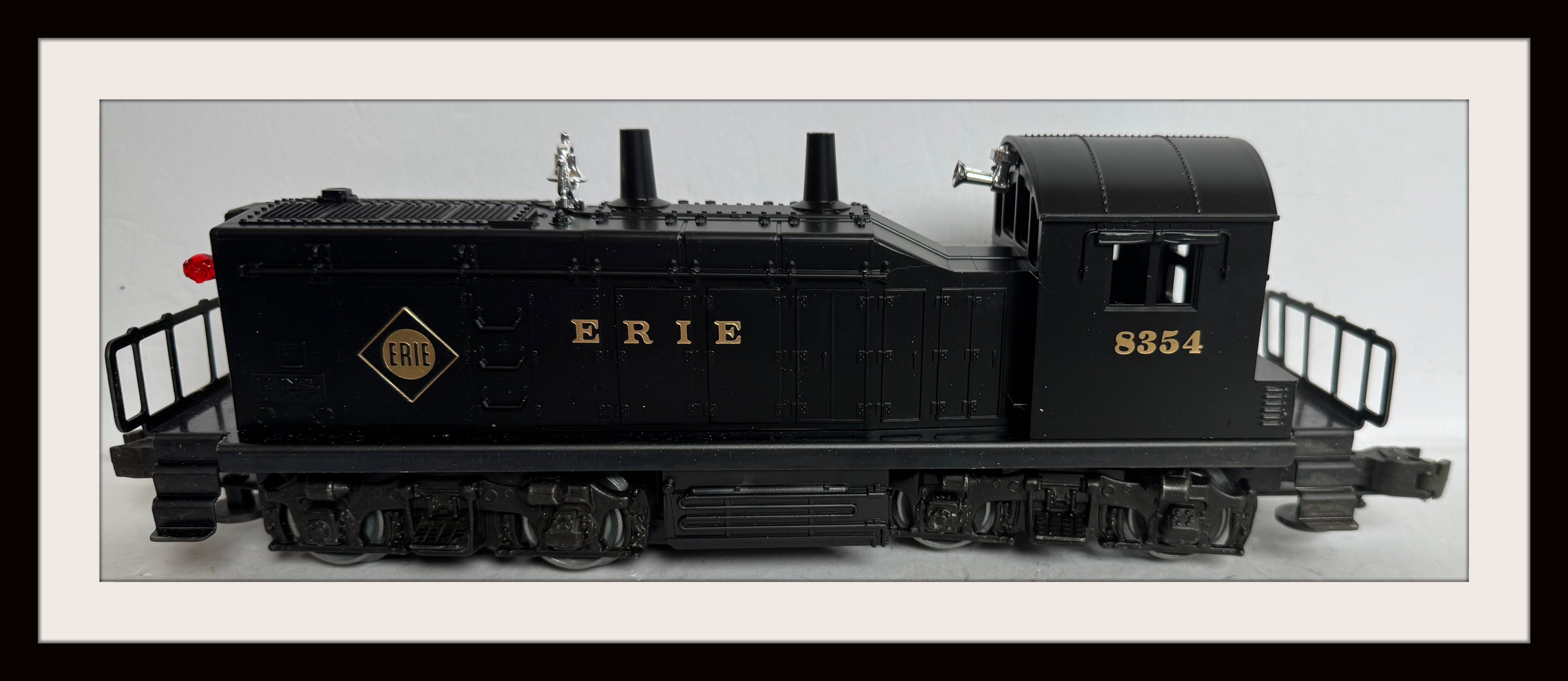 Lionel Erie Diesel Switcher #8354 New Old Stock