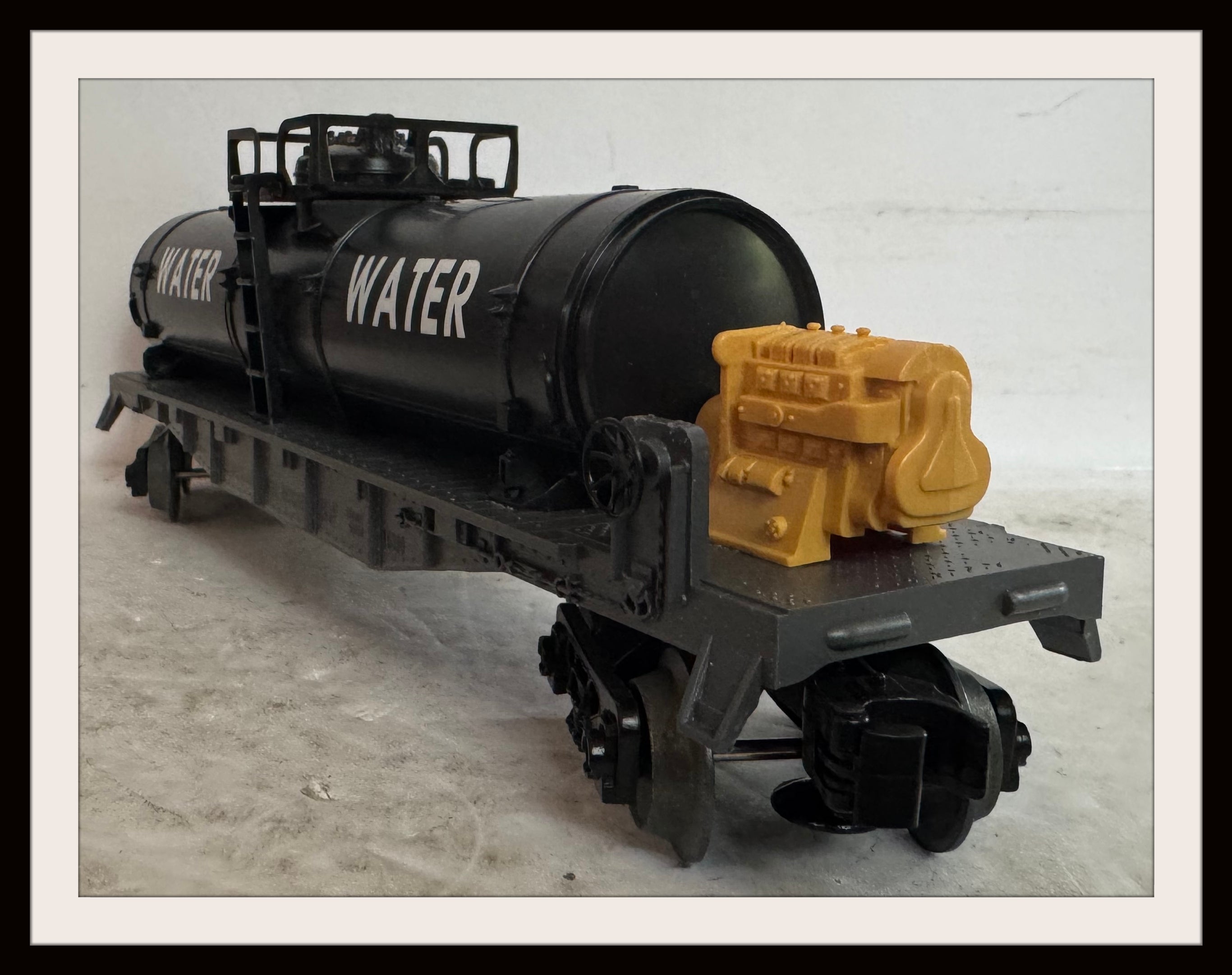 Lionel Flatcar with Tank and Pump #6-18390