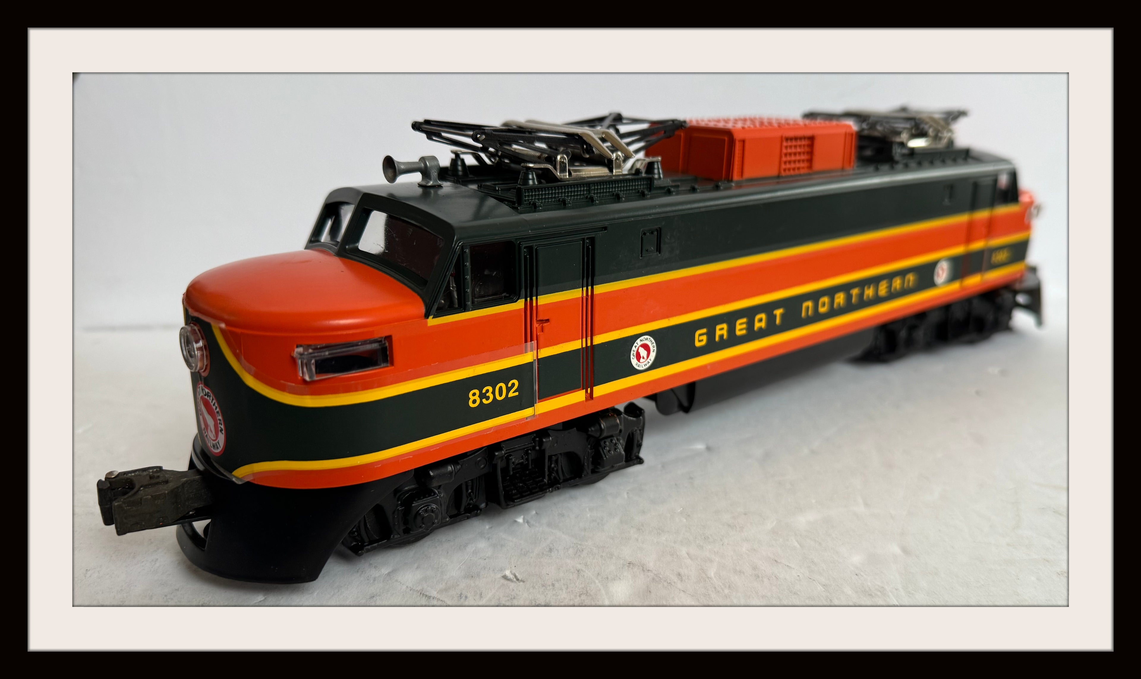 Lionel Great Northern Electric Engine (NIB)