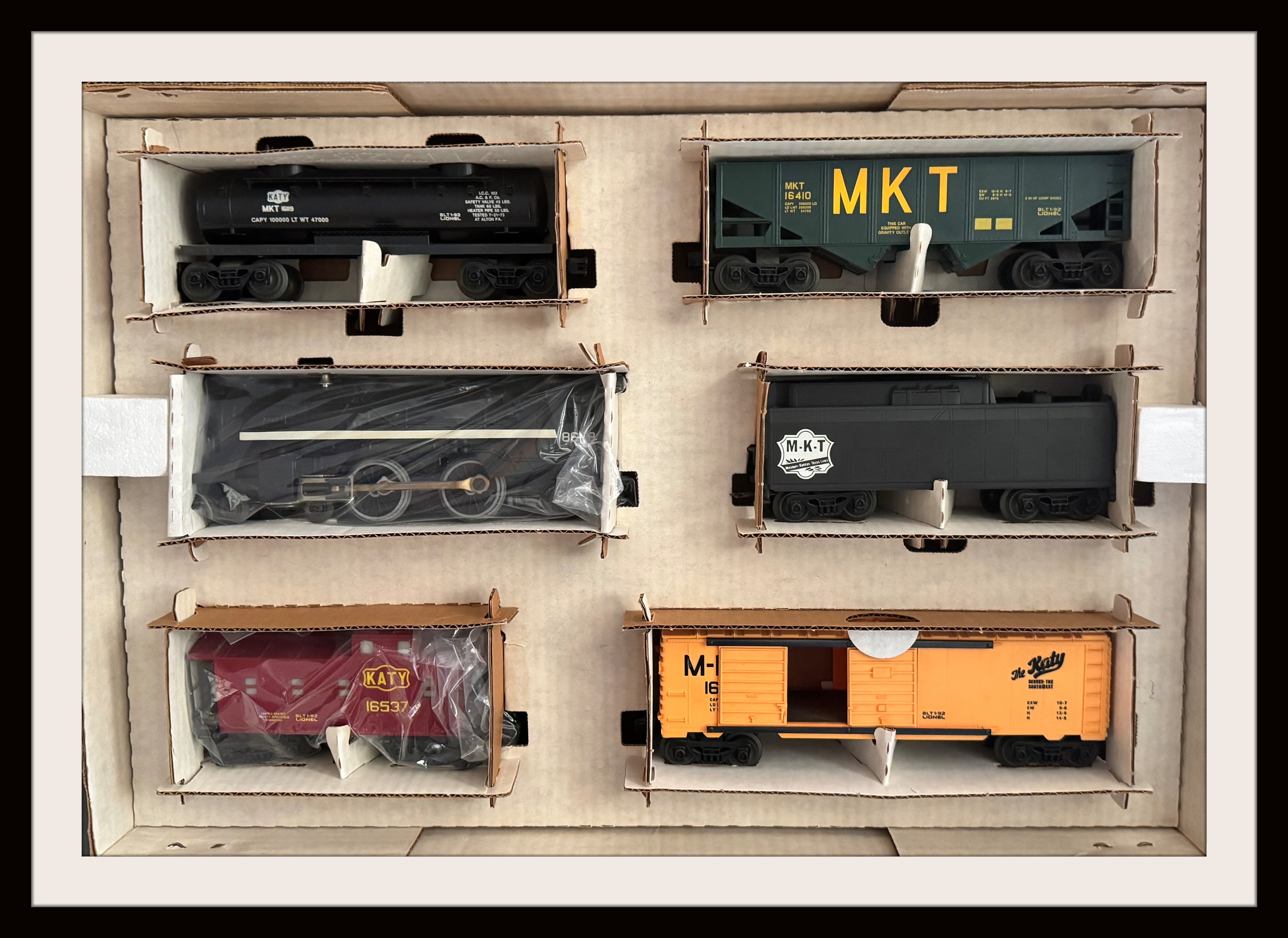 Lionel 6-11744 NYC “New Yorker” Passenger/Freight Set New Old