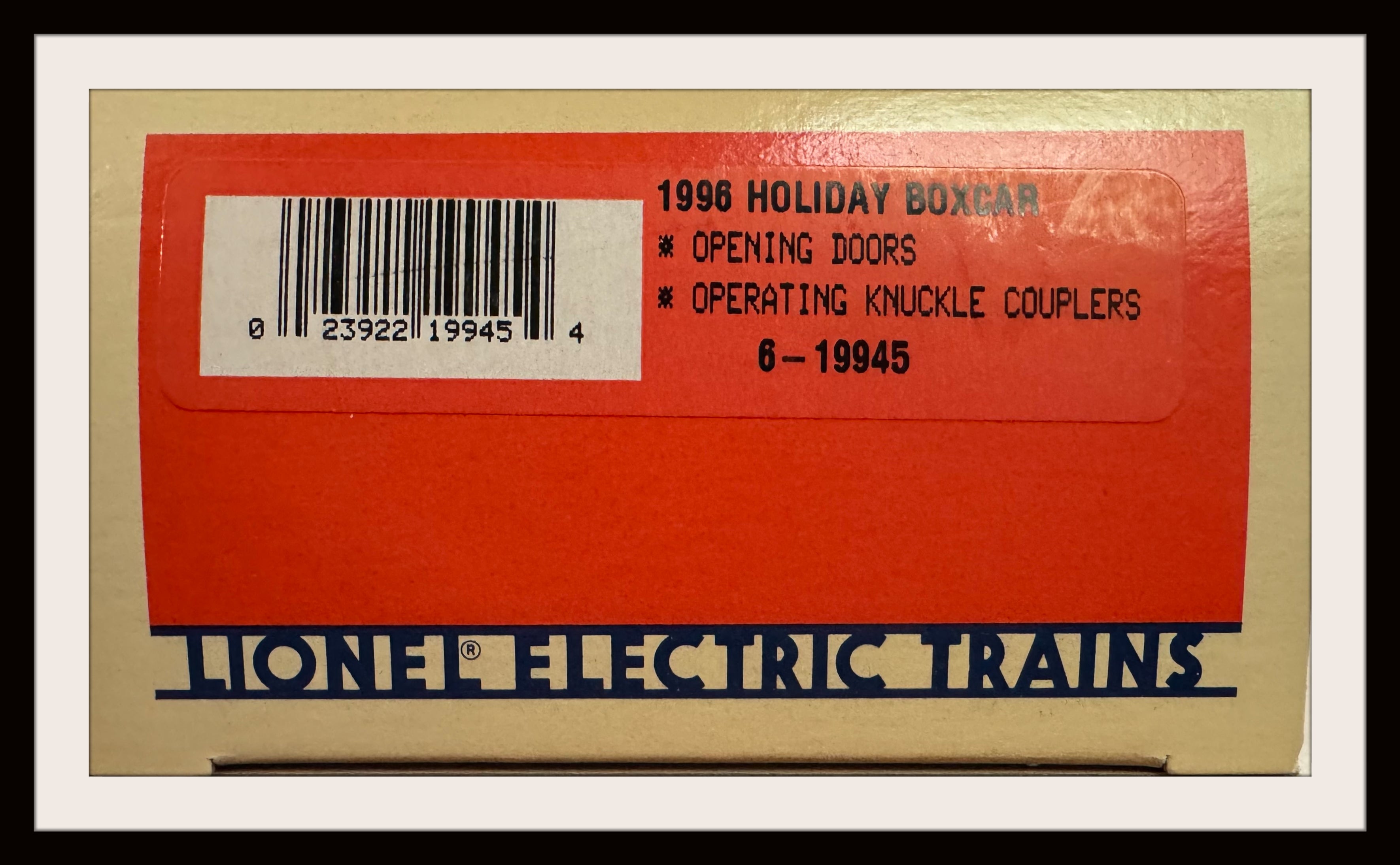 Lionel Holiday Box Car # 6-19945 New Old Stock