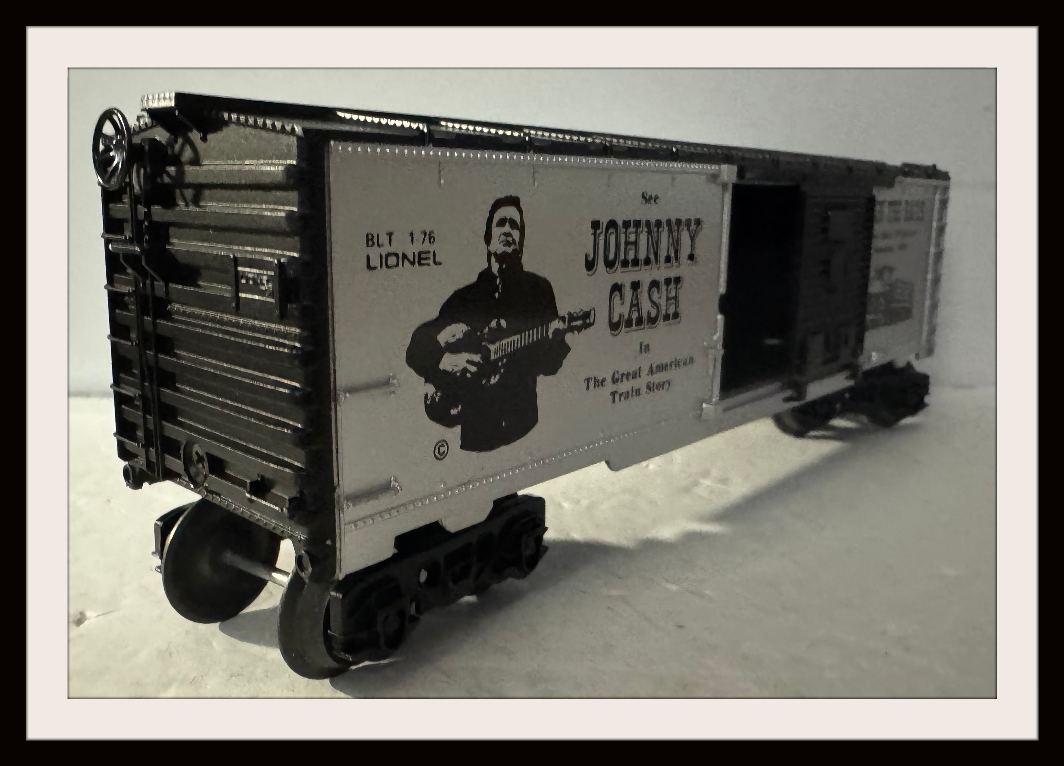 Lionel Johnny Cash Box Car