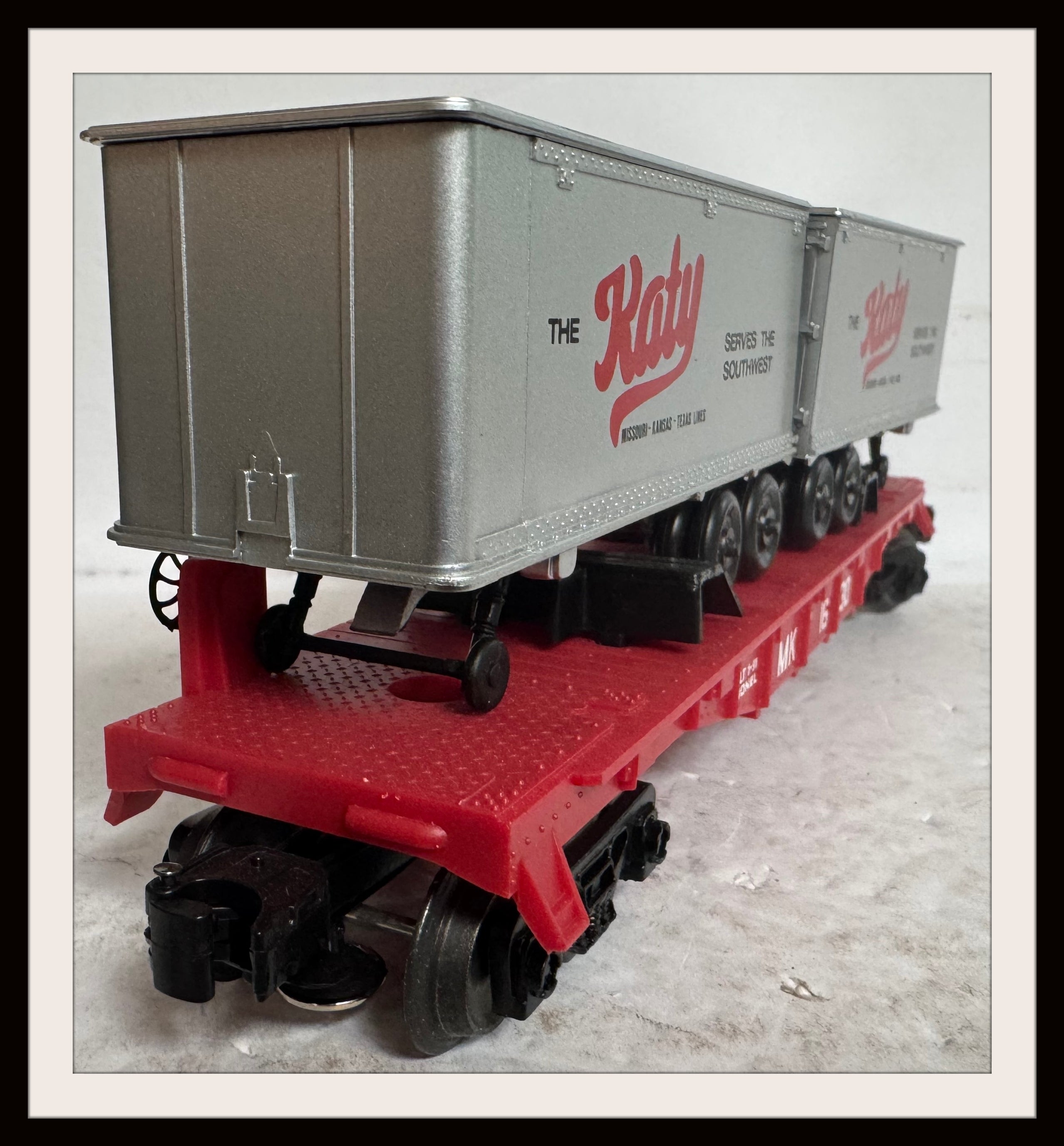 Lionel Katy Flatcar with Trailers # 6 -16330ank and Pump #6-18390 (Copy)