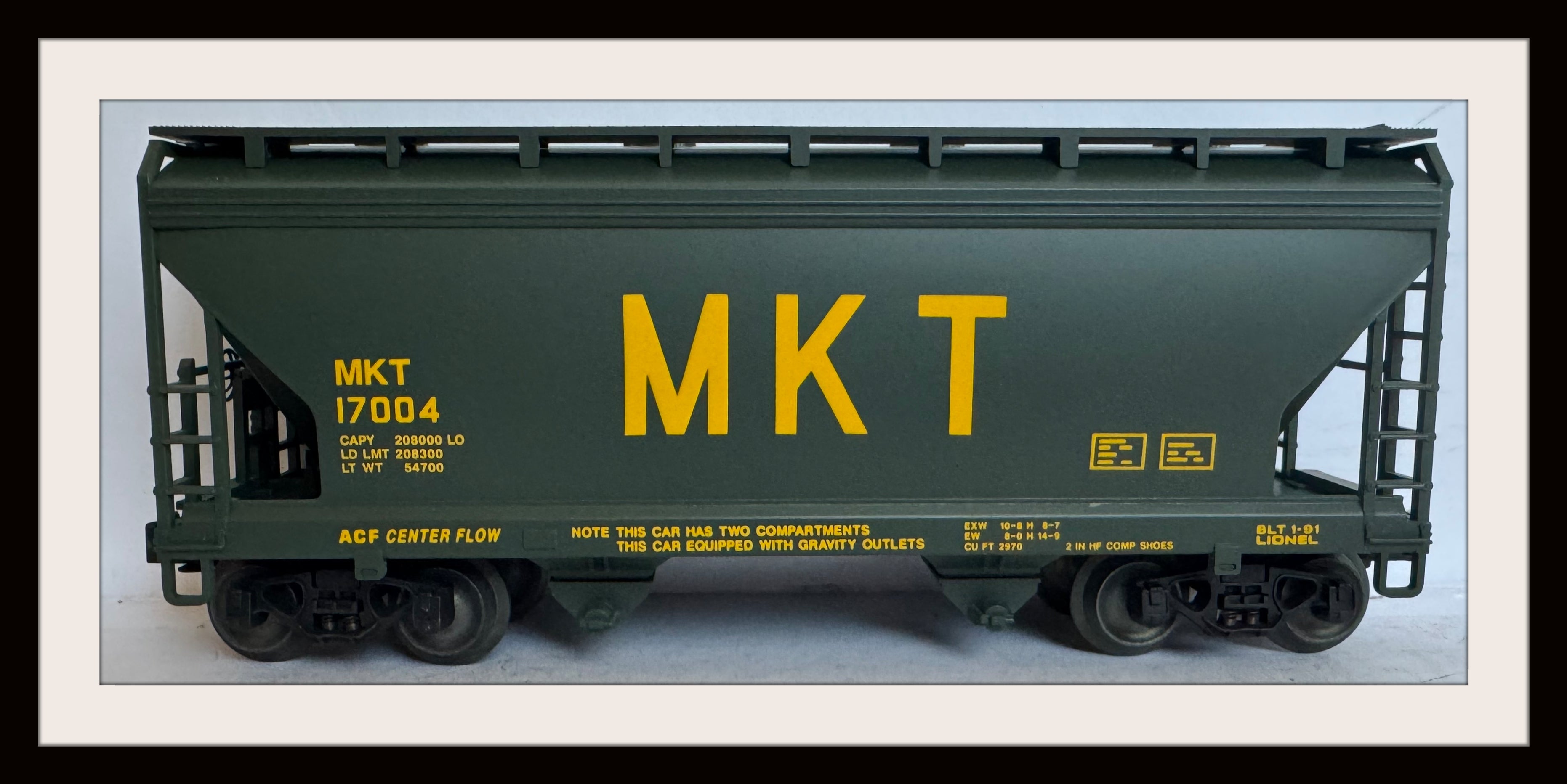 Lionel MKT Closed Hopper # 17004 N.O.S