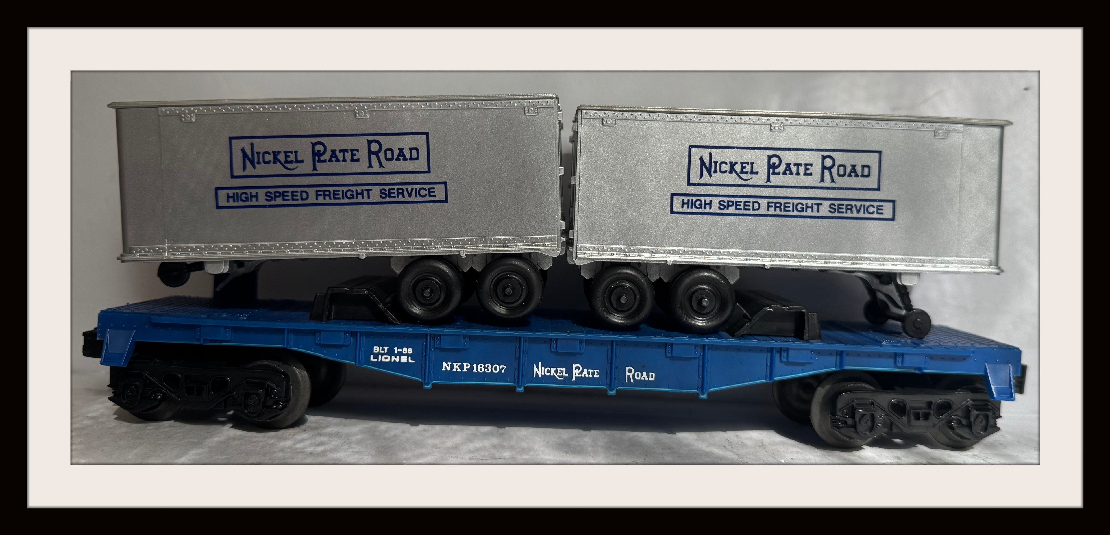 Lionel Nickel Plate Road Flat Car with Trailers # 6-16307