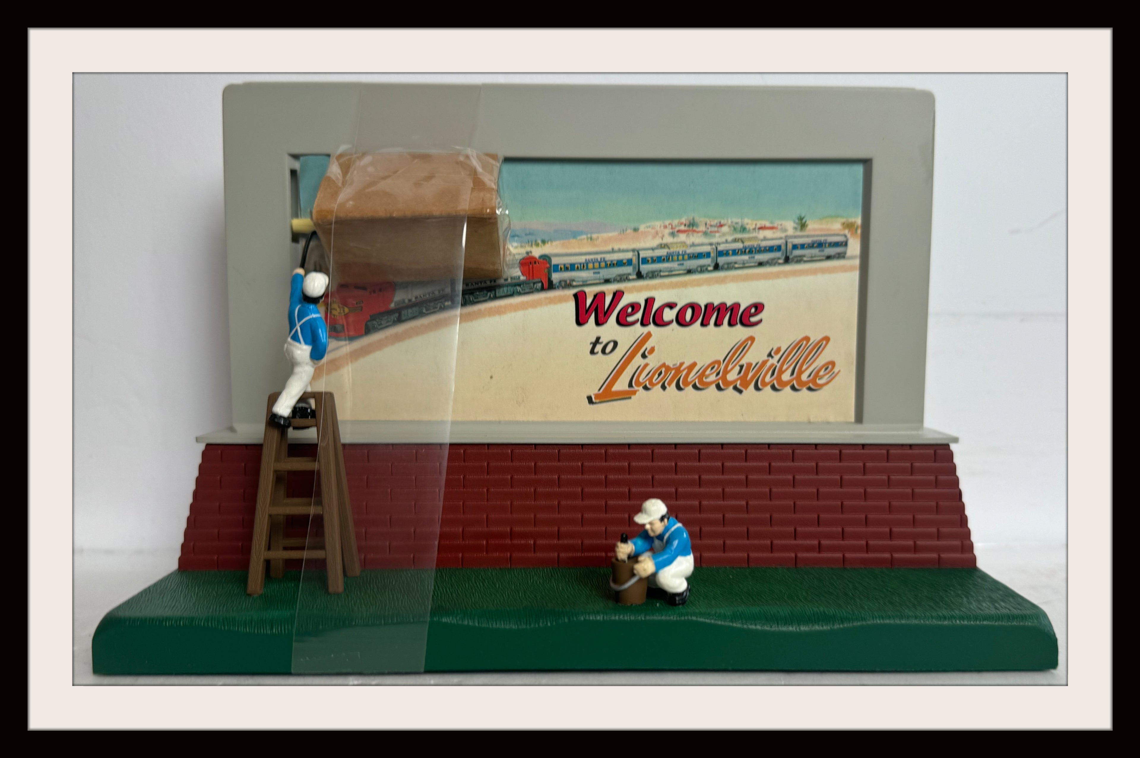 Lionel Operating Billboard Sign Men Vignette # 6-14148