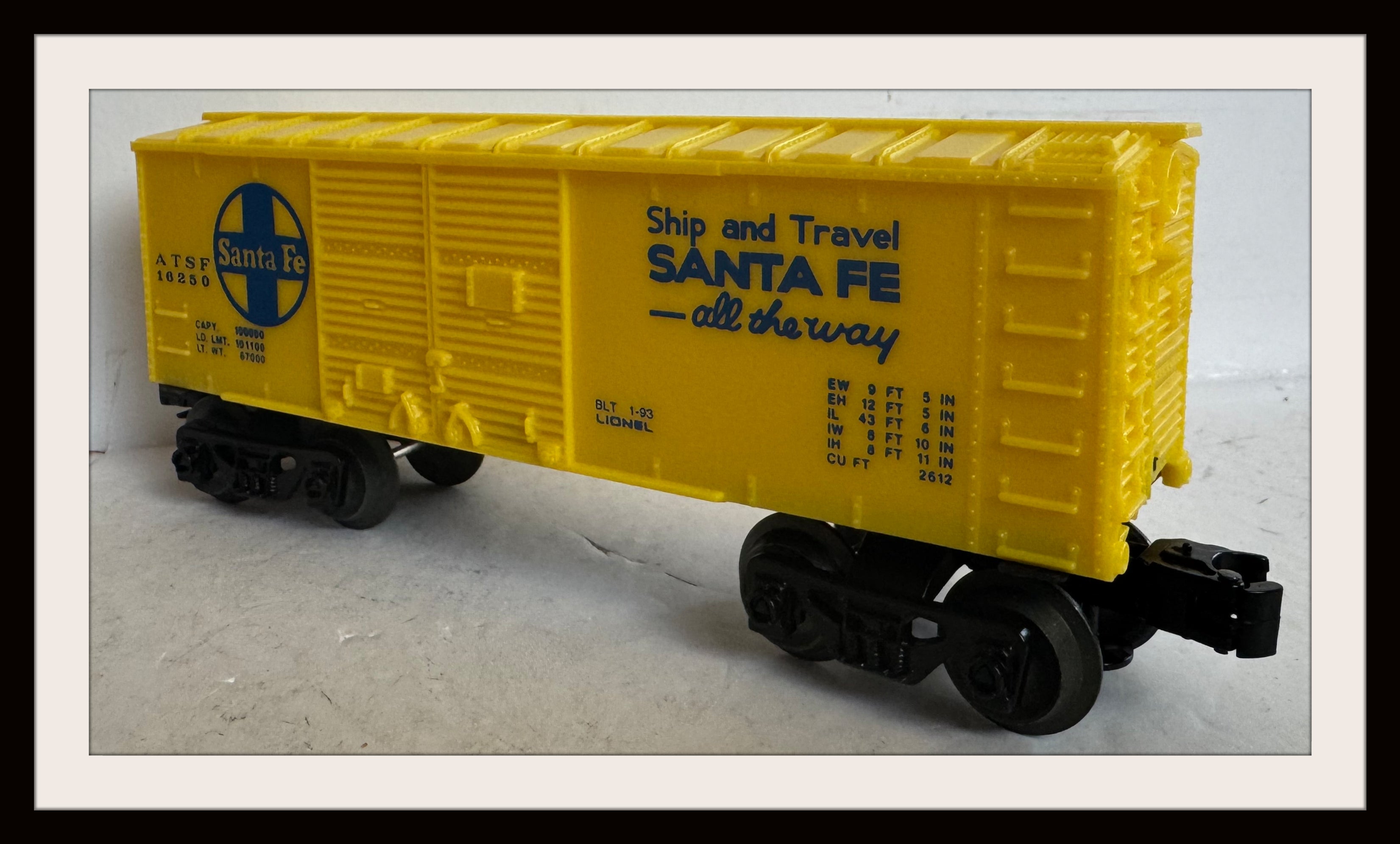 Lionel Santa Fe Box Car # 16250