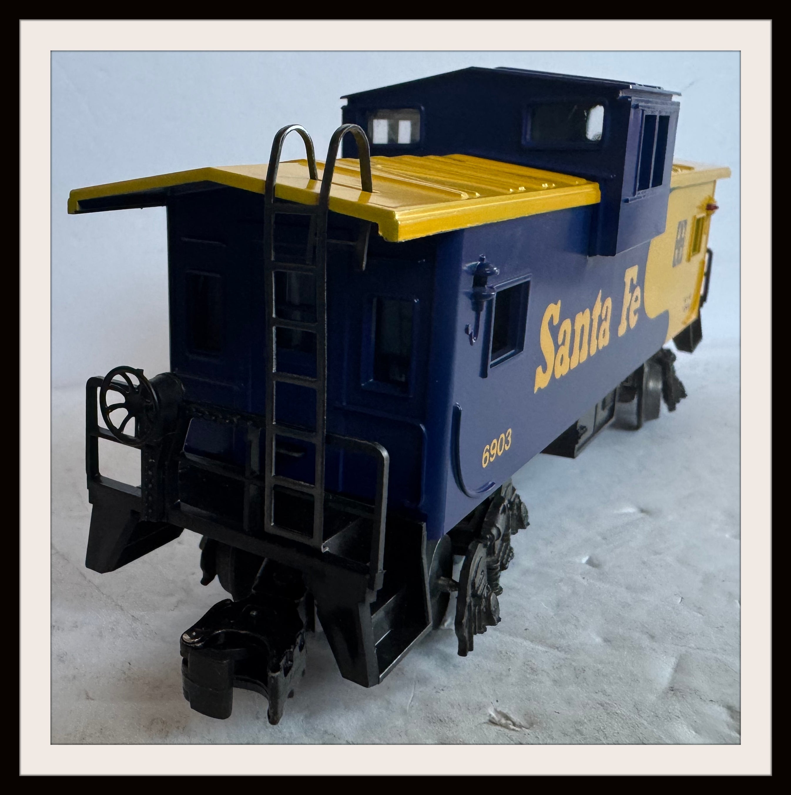 Lionel Santa Fe Caboose # 6903