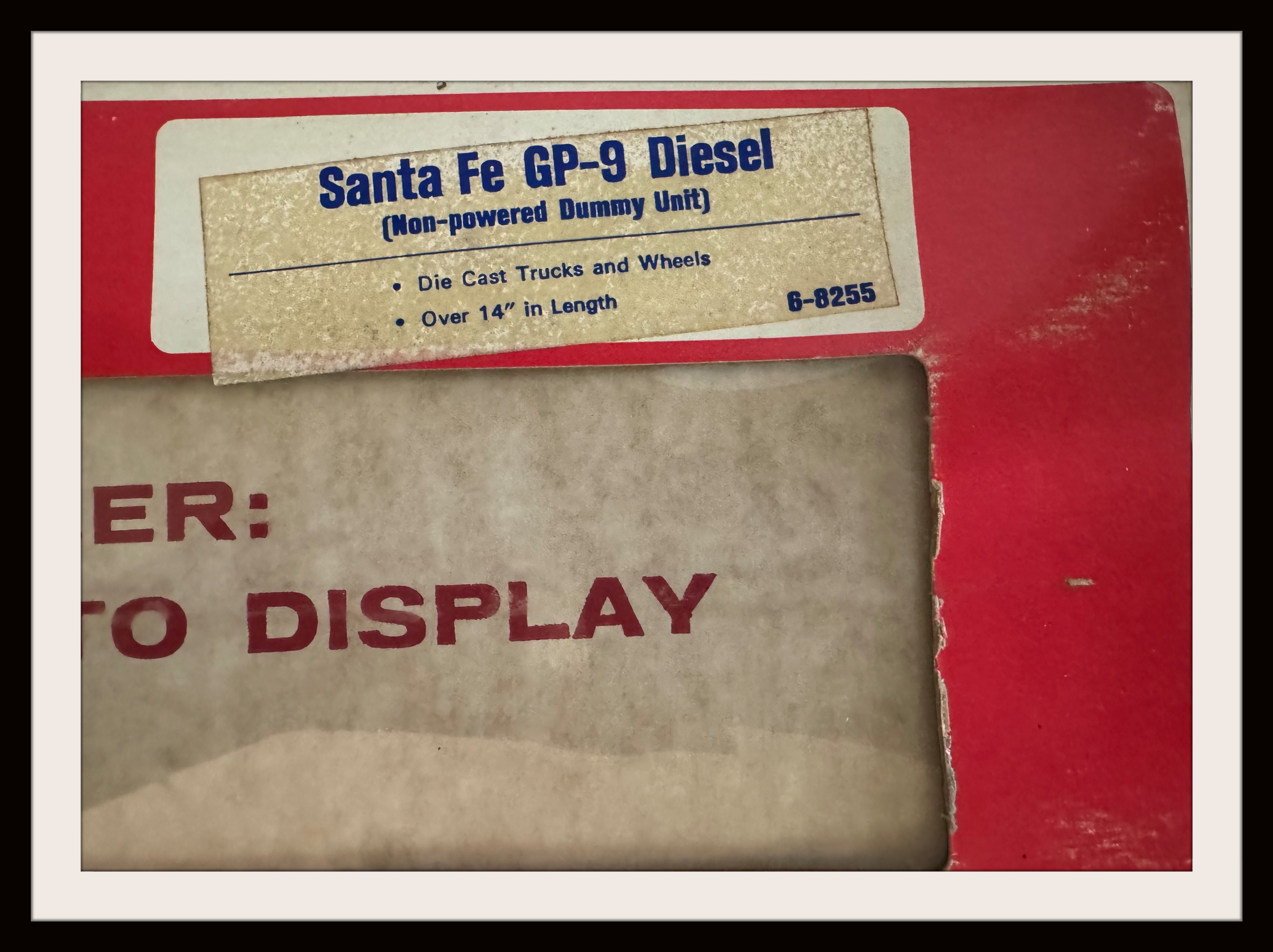 Lionel Santa Fe GP-9 Non Powered Unit N.O.S. # 8255