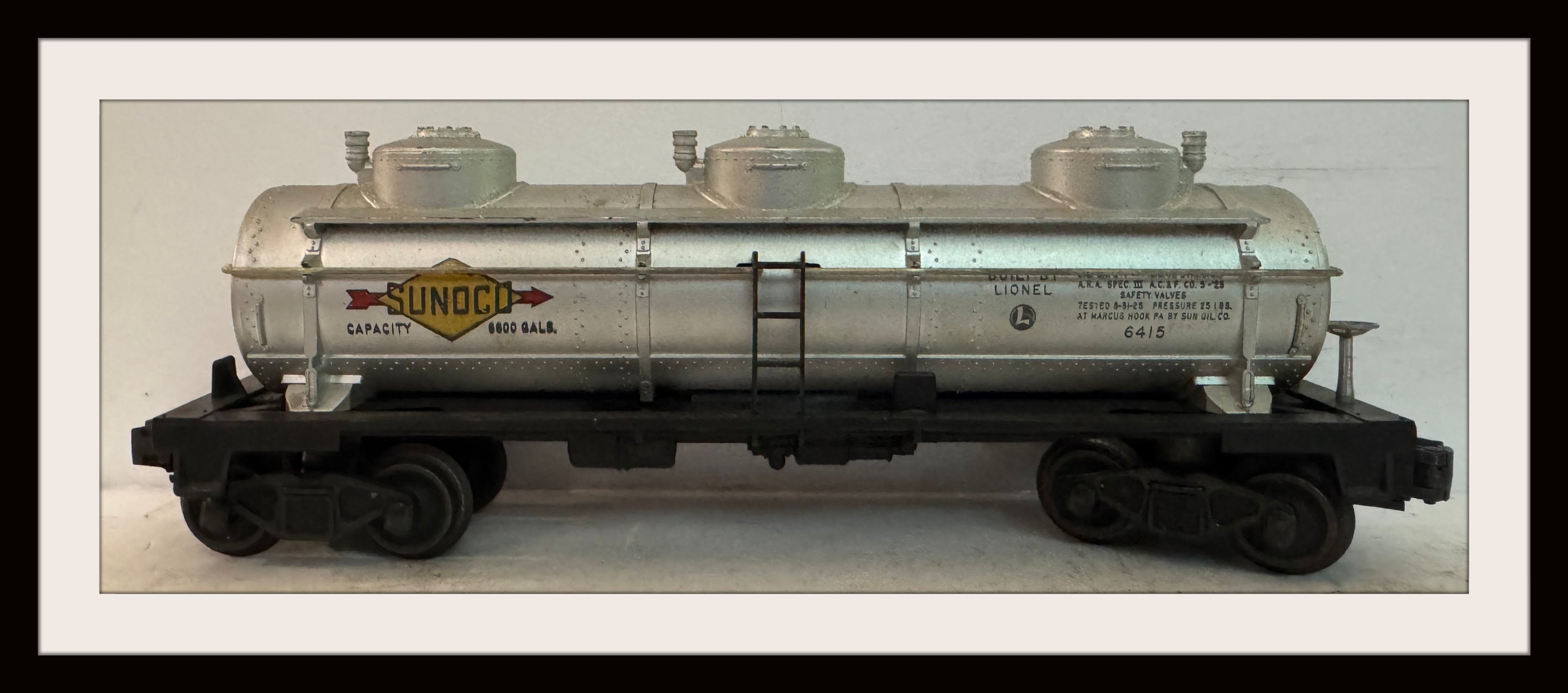 Lionel Sunoco 3 Dome Tanker