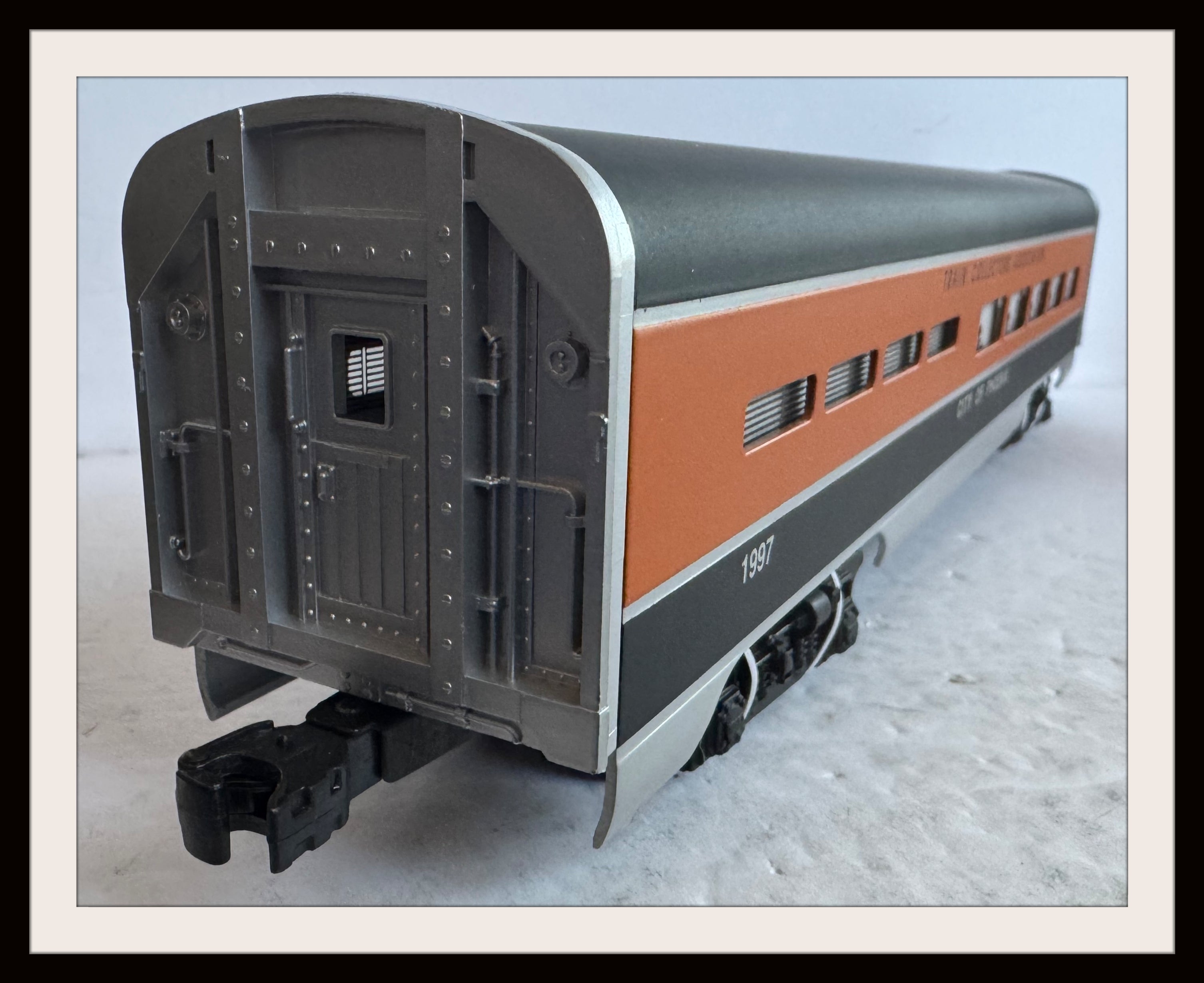 Lionel Train Collectors Ass. City of Phoenix Aluminum Observation Car N.O.S