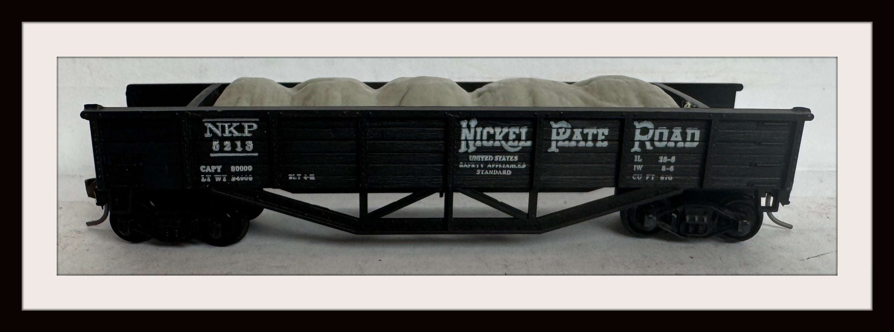 Nickel Plate Road Gondola with Load # 5213 HO