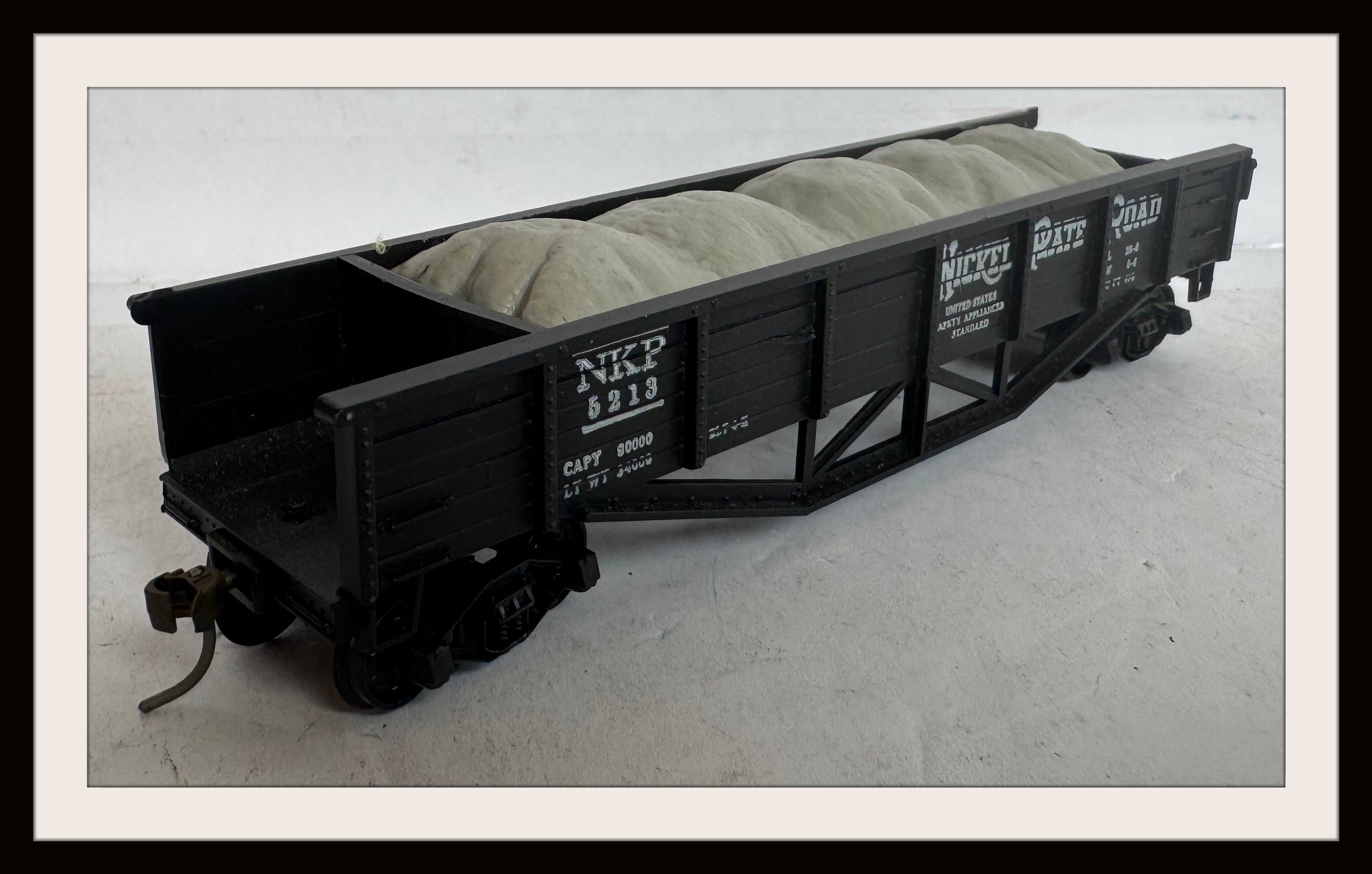Nickel Plate Road Gondola with Load # 5213 HO