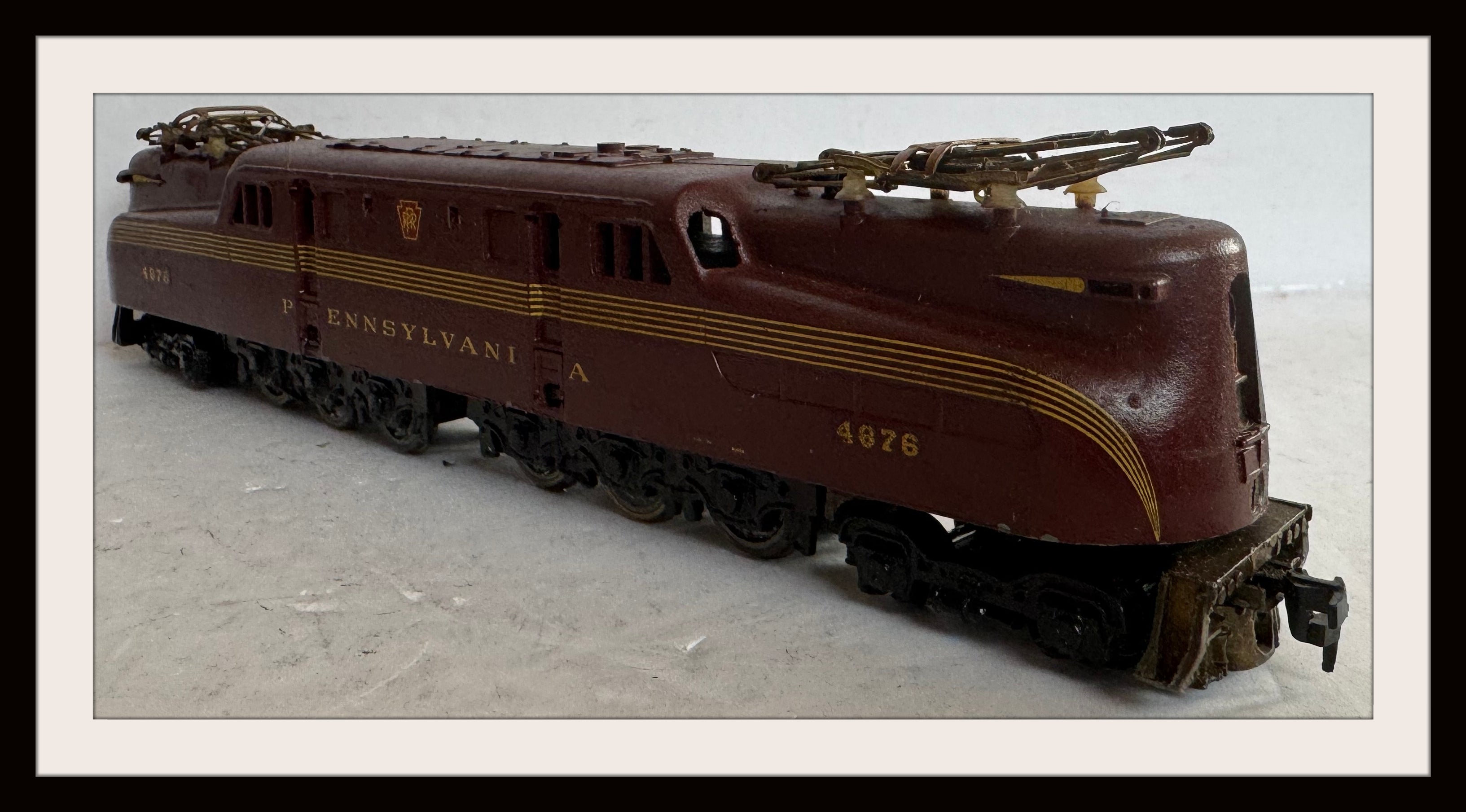 Penn Line PRR Brass CG1 with 3 Passenger Cars HO