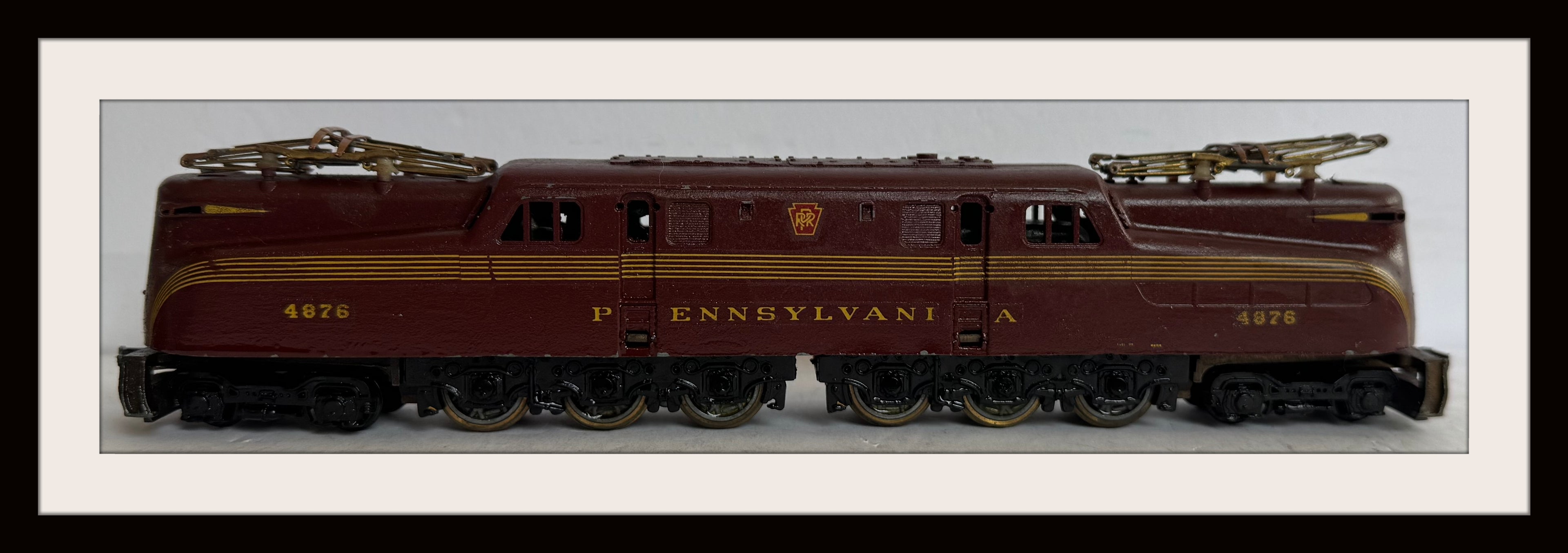 Penn Line PRR Brass CG1 with 3 Passenger Cars HO