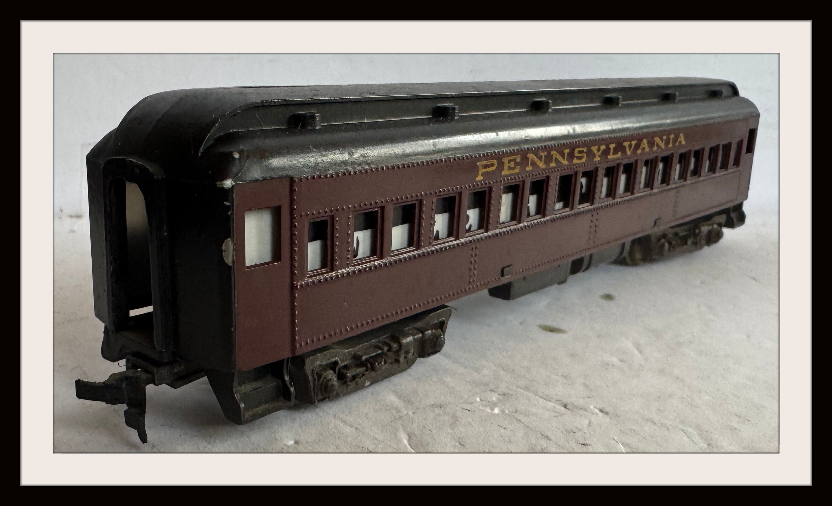 Penn Line PRR Brass CG1 with 3 Passenger Cars HO