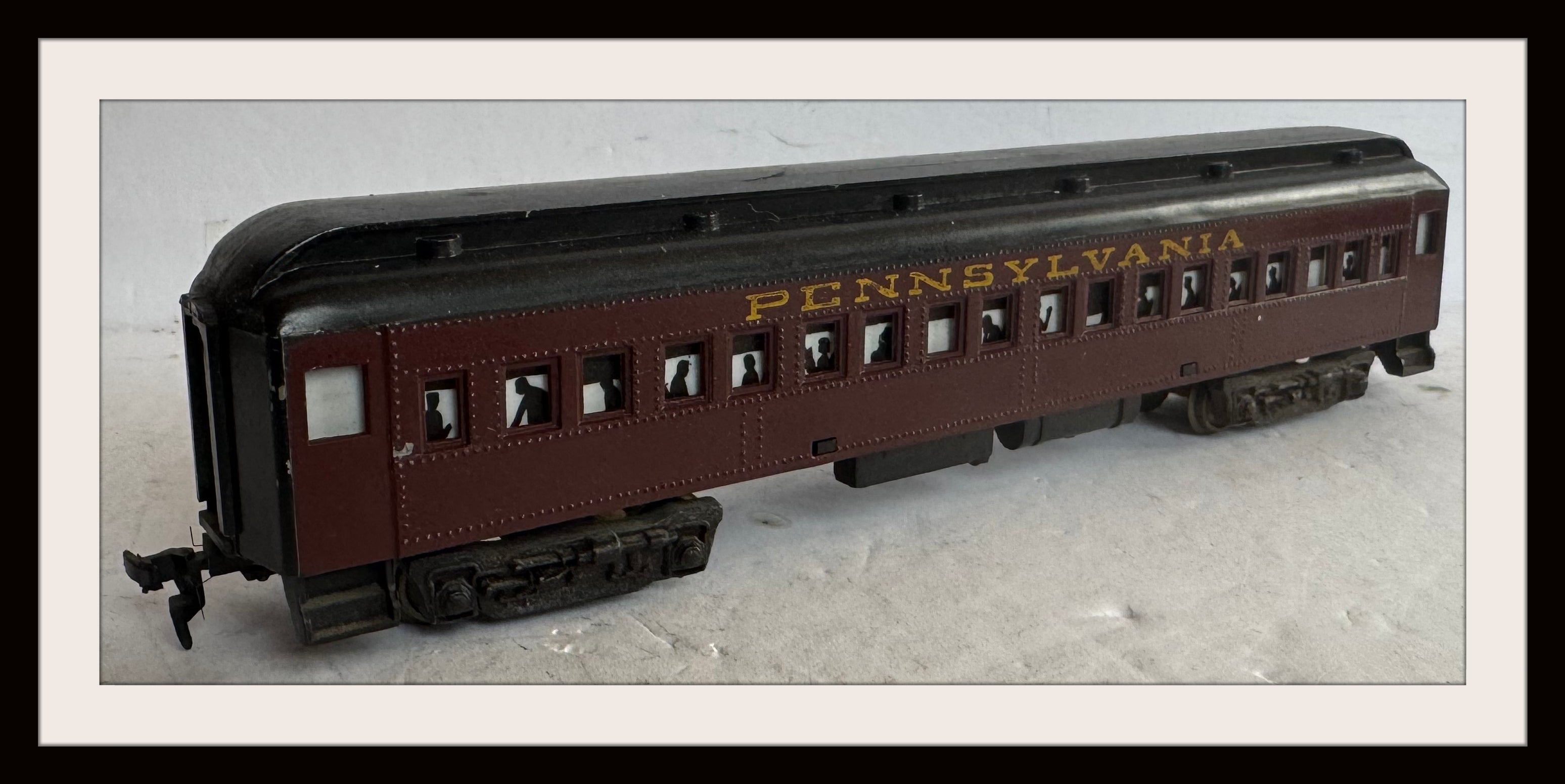 Penn Line PRR Brass CG1 with 3 Passenger Cars HO