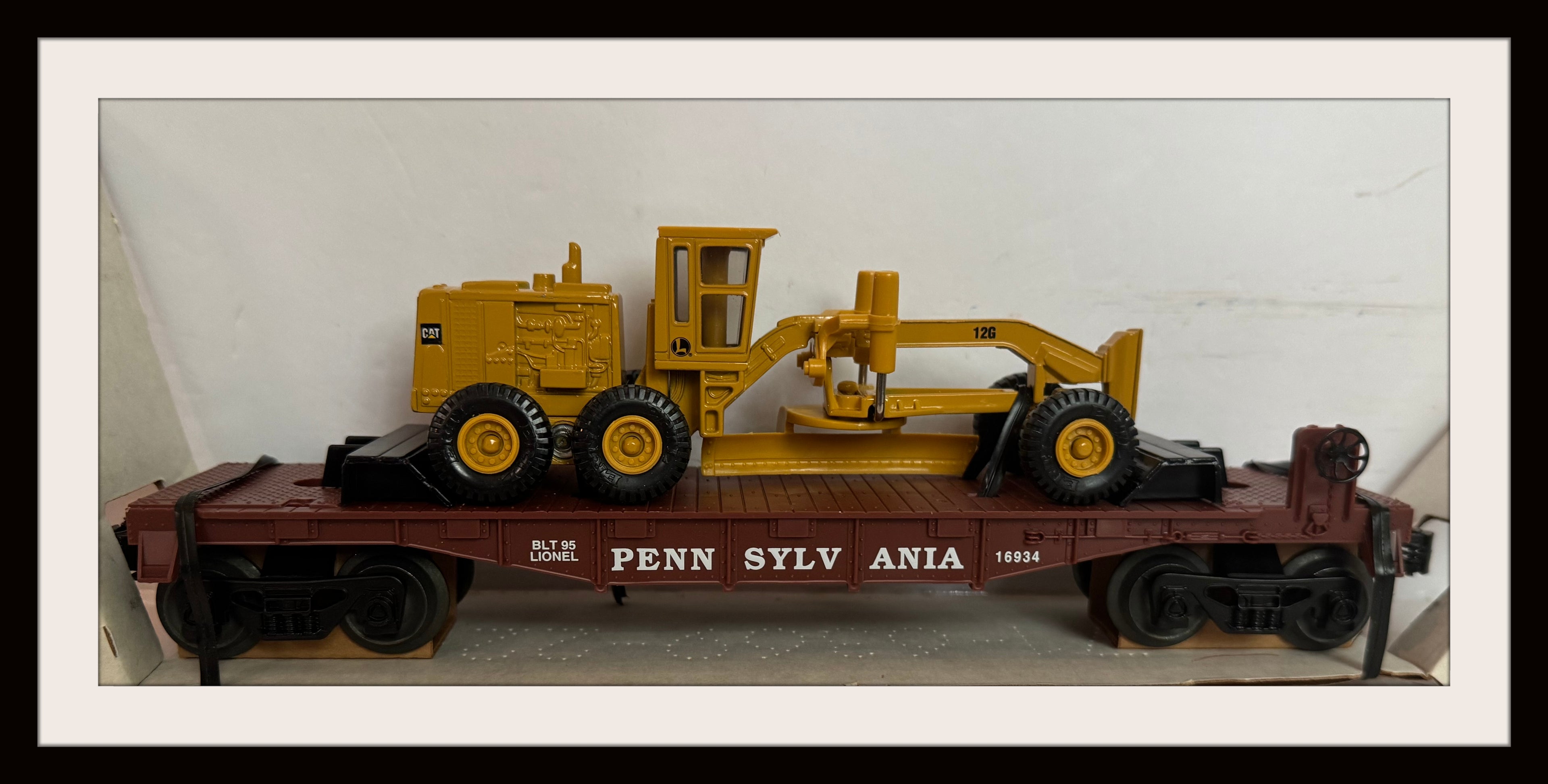 PRR Flat Car with Ertl Grader # 6-16934