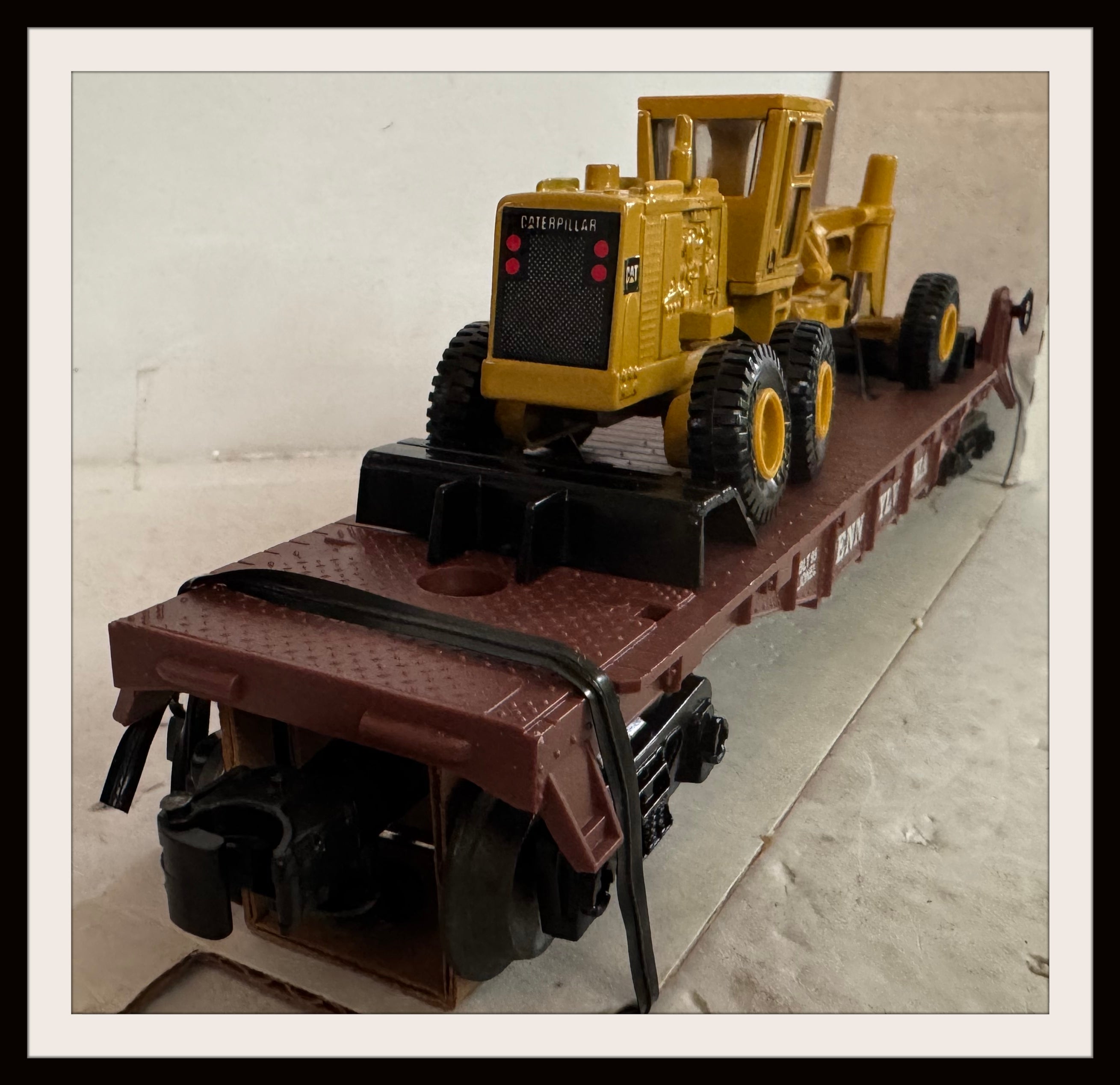 PRR Flat Car with Ertl Grader # 6-16934