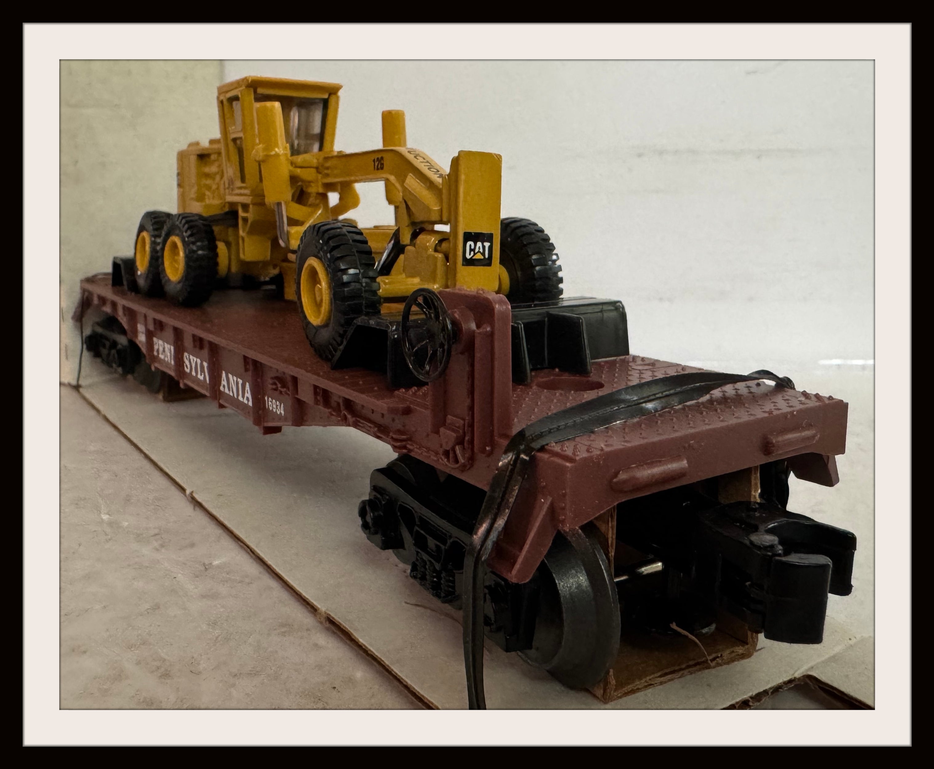 PRR Flat Car with Ertl Grader # 6-16934