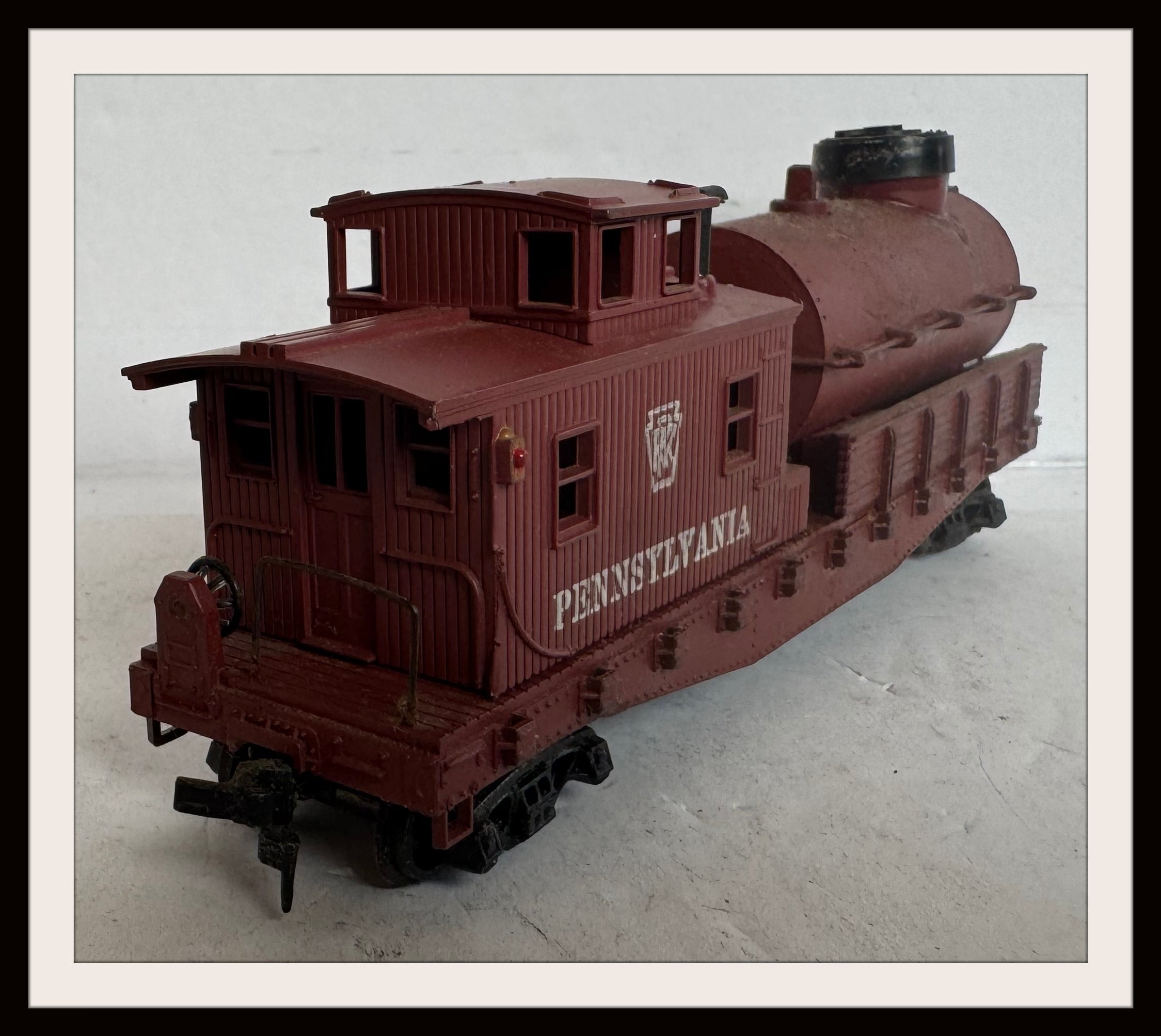 PRR Working Caboose with Tank