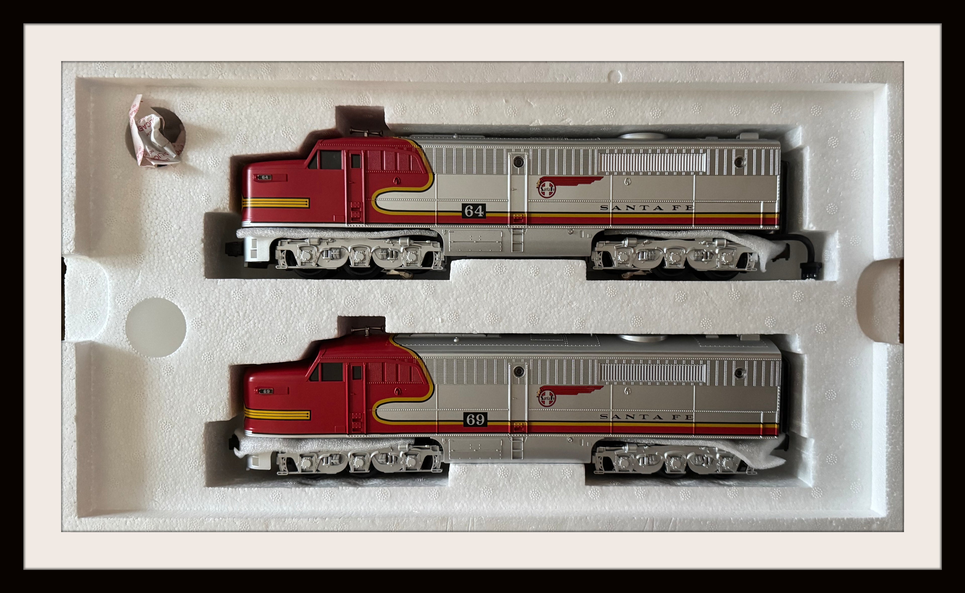Santa Fe Alco A-A Set with PS 1.0 and Santa Fe Alco PA B Unit N.O.S.